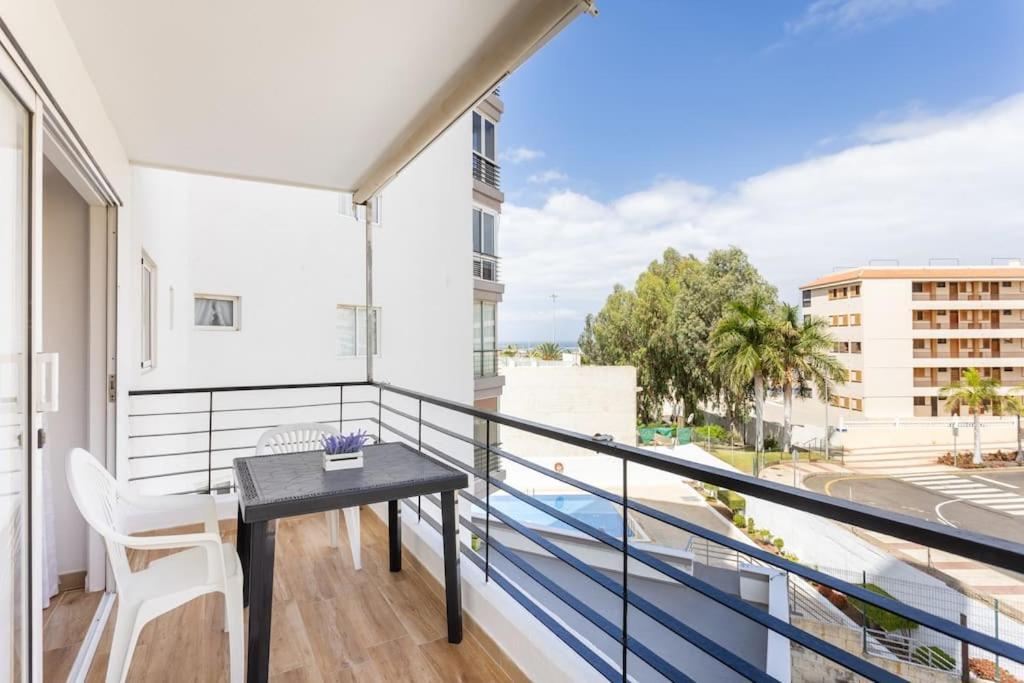 Vivienda Vacacional Rosaini Los Cristianos  Exteriör bild
