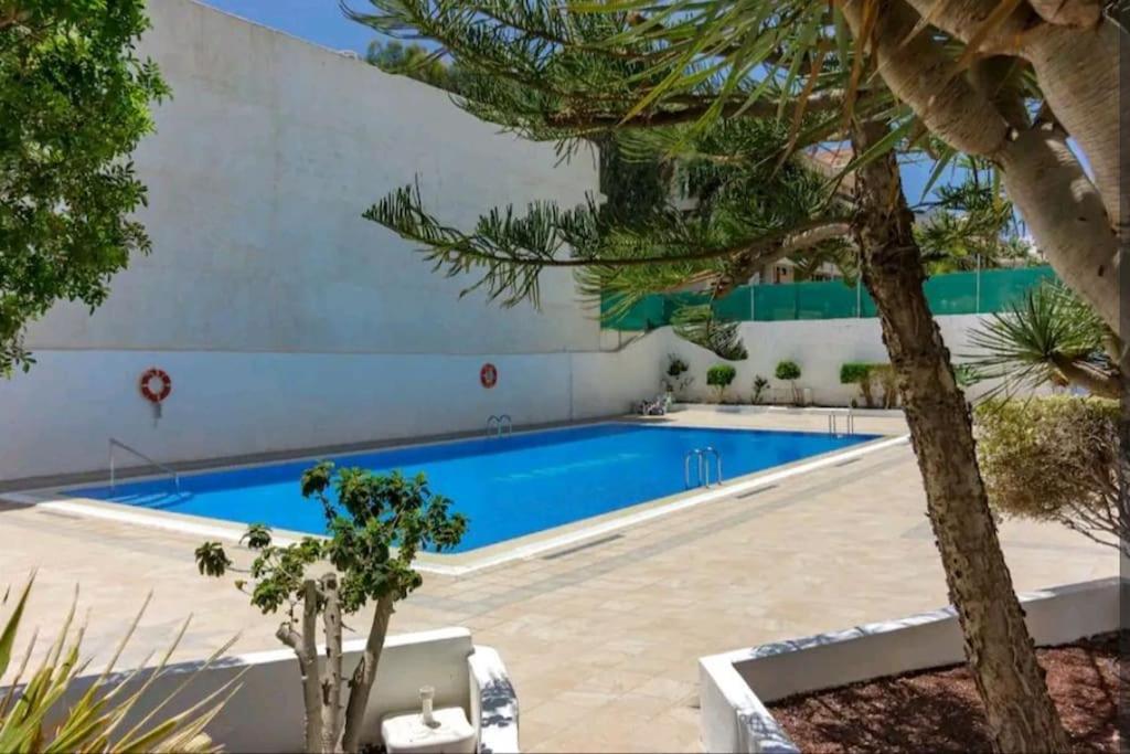Vivienda Vacacional Rosaini Los Cristianos  Exteriör bild