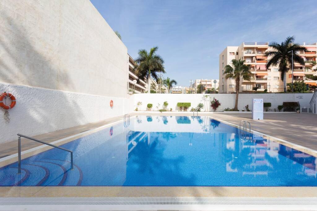Vivienda Vacacional Rosaini Los Cristianos  Exteriör bild